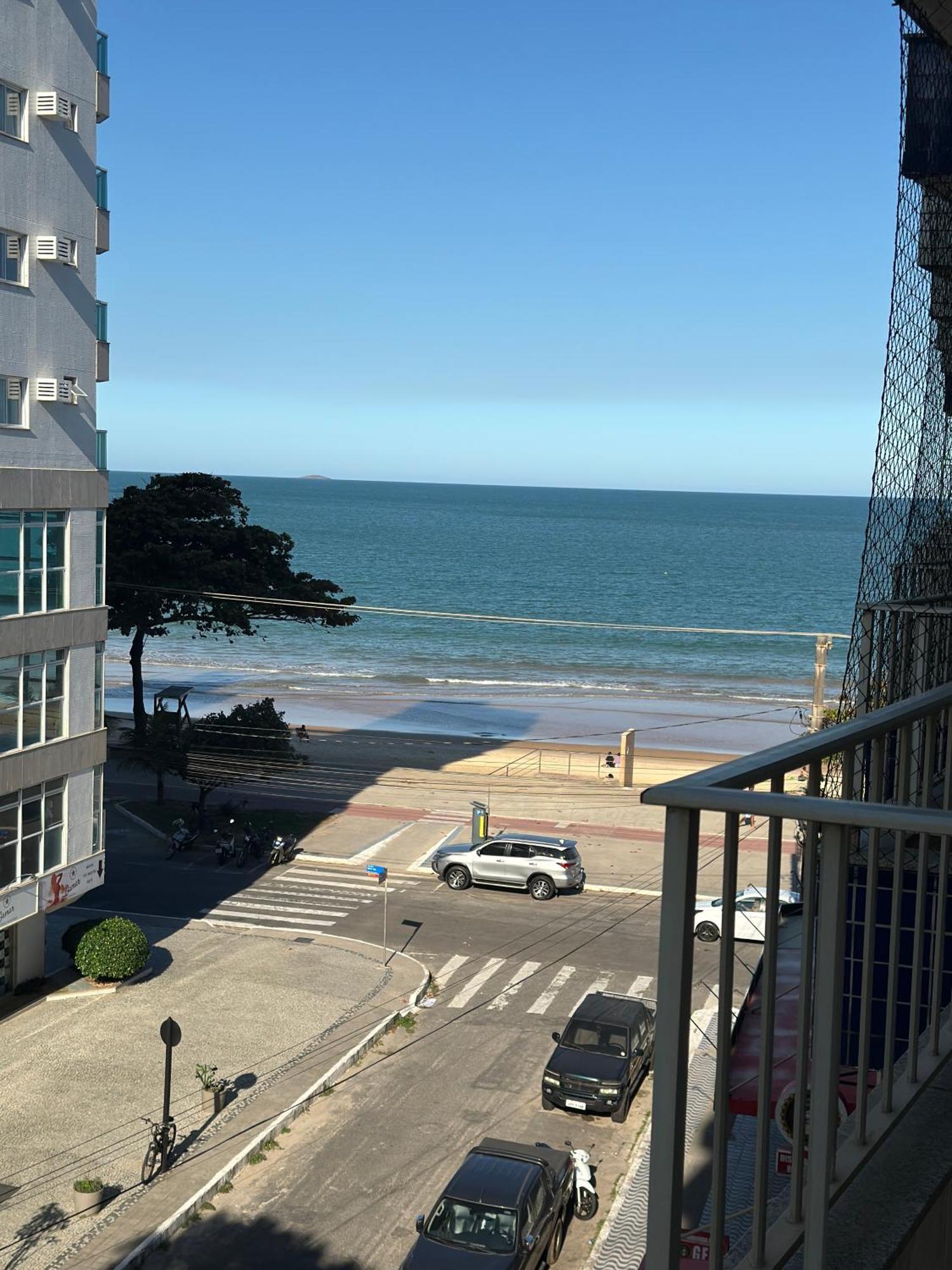 Apartamento Vista Mar 209 - 2 Quartos - Praia Do Morro - Predio Frente Mar - Varanda Com Vista Mar - Elevador - Atravessou A Avenida, Ja Esta Na Praia - Com Garagem - Internet Guarapari Εξωτερικό φωτογραφία